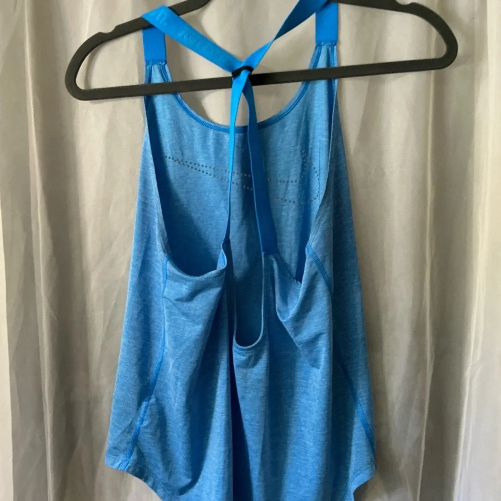 Nike Women's Blue Tank Top size small